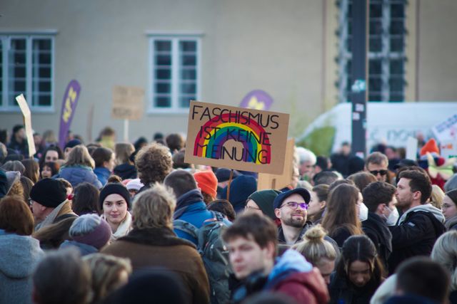 Rechtsextremismus bekämpfen!